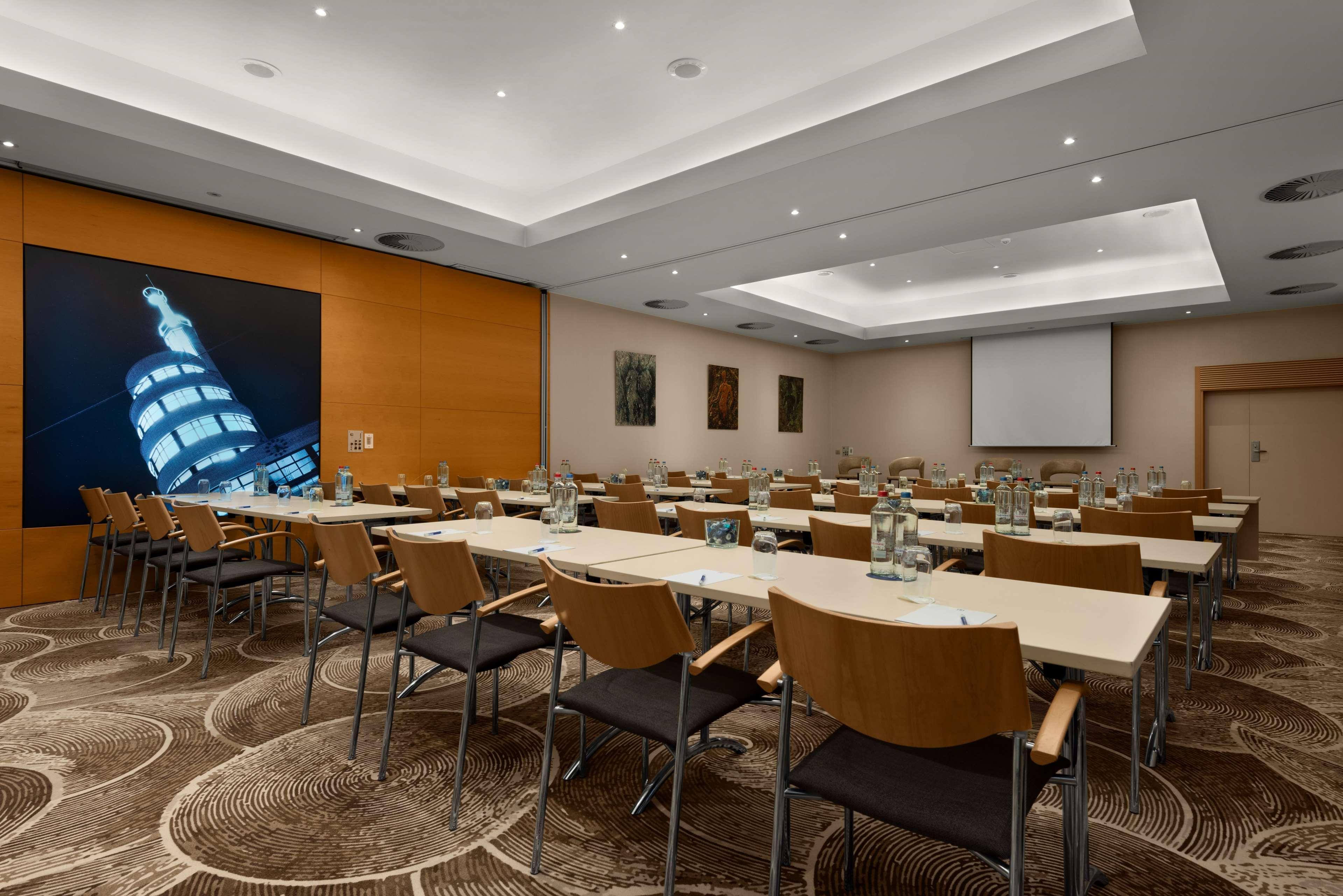 Nh Eu Berlaymont Hotel 4*